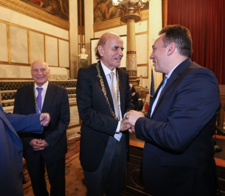 Τακτικό μέλος της Ακαδημίας Αθηνών ο Καθηγητής του Πανεπιστημίου Columbia της Νέας Υόρκης, Χρίστος Παπαδημητρίου από τις Αραχαμίτες! (εικόνες)