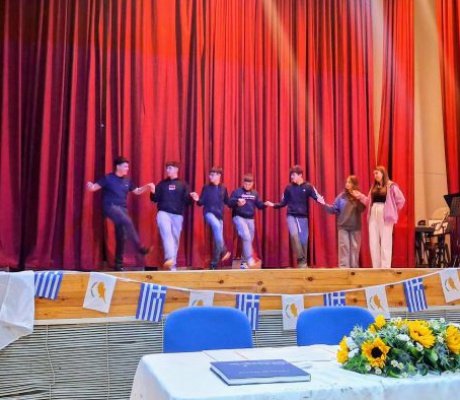 Η τελετή της δεύτερης φάσης της αδελφοποίησης του Γυμνασίου Τεγέας με το Νικολαΐδειο Γυμνάσιο Πάφου (εικόνες)