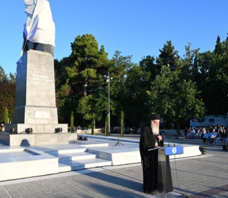 Ο Μητροπολίτης Μαντινείας στα αποκαλυπτήρια του ανδριάντα του Θεοδώρου Κολοκοτρώνη (εικόνες)