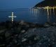 Σταυροί τοποθετήθηκαν στην παραλία Τυρού για το Πάσχα! (εικόνες)