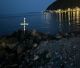 Σταυροί τοποθετήθηκαν στην παραλία Τυρού για το Πάσχα! (εικόνες)