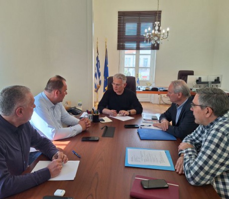 Σύσκεψη στην Περιφέρεια για τις ζημιές σε Γορτυνία και Μεγαλόπολη | Προσπάθεια για να εξασφαλιστεί πρόσθετη χρηματοδότηση