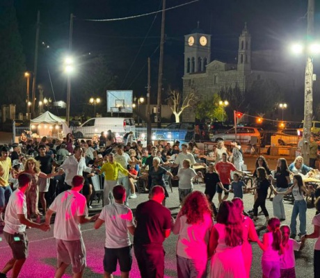 Αστείρευτη ενέργεια στο Στενιώτικο Γλέντι (εικόνες)