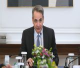 Ο Μητσοτάκης ανακοίνωσε fuel pass, επιδότηση στο diesel κίνησης και εκπτώσεις στα ακτοπλοϊκά εισιτήρια