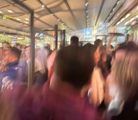 Θετικό κλίμα και αυξημένη κίνηση στην Τρίπολη για την έλευση του 2026 - Το μήνυμα Τζιούμη! (εικόνες)