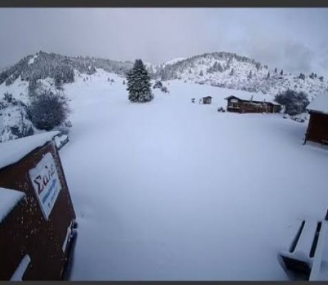 Η Αρκαδία "είδε" ξανά χιόνι στα ορεινά! (εικόνες)