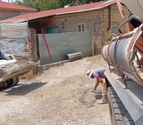 Έργα οδοποιίας και αναπλάσεων σε Σταυροδρόμι και Ράχες