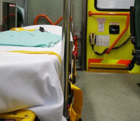 Με δύο οδηγούς και χωρίς πλήρωμα έχουν μείνει τα ασθενοφόρα του Κέντρου Υγείας Μεγαλόπολης - Το θέμα έφτασε στη Βουλή από τον Κωνσταντινόπουλο!