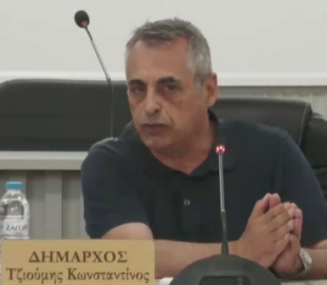 Τζιούμης σε Σμυρνιώτη για τις κατασκηνώσεις: «Ελάτε αύριο να υπογράψετε τη στατική επάρκεια και θα τις ανοίξουμε»