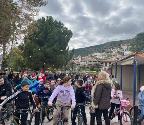 2ο Astros Santa Cycling | Μια γιορτινή ποδηλατοβόλτα γεμάτη χαμόγελα και χριστουγεννιάτικη μαγεία (εικόνες)