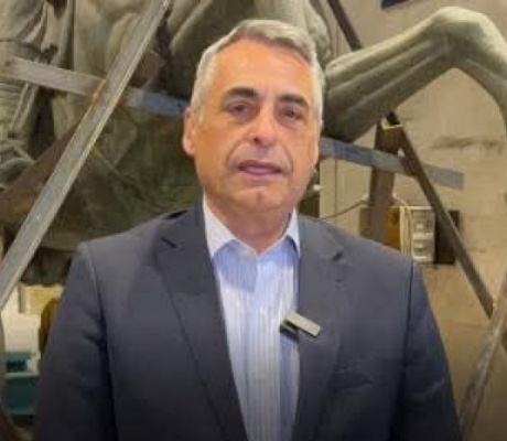 Σμυρνιώτης: "Παιδαριώδεις ως επικίνδυνοι οι χειρισμοί του κ. Τζιούμη στο θέμα του Ανδριάντα"