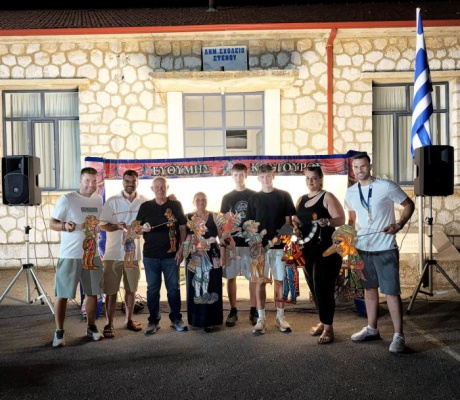 Στενό | Το Μαγεμένο Δέντρο… μάγεψε μικρούς και μεγάλους! (εικόνες)