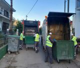 Καθαρισμός και πλύσιμο των κάδων απορριμμάτων στη Βόρεια Κυνουρία