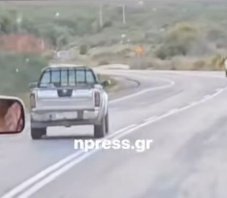 Αρκαδία | Αγροτικό όχημα κάνει επικίνδυνους ελιγμούς σε δρόμο – Viral το βίντεο (vd)