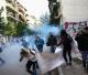 Τα ΜΑΤ «έπνιξαν» στα χημικά μαθητές, εκπαιδευτικούς και γονείς - Παιδιά μεταφέρθηκαν σε Κέντρο Υγείας (vd)