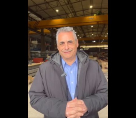 Τζιούμης: "Μετά από 55 χρόνια προχωράμε στην συντήρηση του ανδριάντα του Θεόδωρου Κολοκοτρώνη εδώ στην πόλη της Τρίπολης!" (vd)