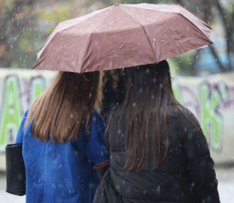 Καιρός | Οι μετεωρολόγοι προειδοποιούν - Δύσκολο 48ωρο με κύματα καταιγίδας, αδιάκοπες βροχές