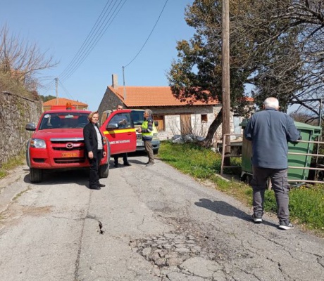 Αυτοψία από κλιμάκιο του ΙΓΜΕ (ΕΑΓΜΕ) στο Ίσαρι μετά τις τελευταίες καθιζήσεις (εικόνες)