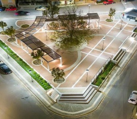 Αναβλήθηκαν τα εγκαίνια της πλατείας Μαντινείας (Μπασιάκου)