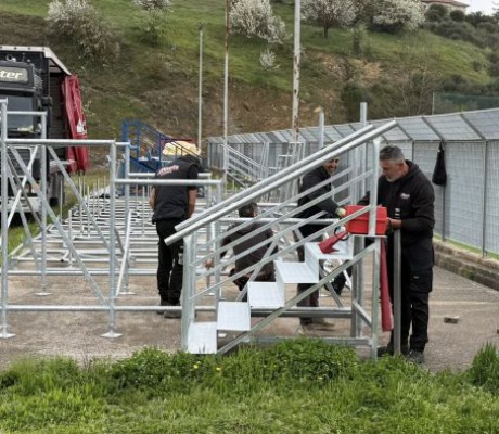 Νέα κερκίδα 170 θέσεων στο Δημοτικό γήπεδο Φιλικών "Αναστάσιος Μουκάκης" (vd)