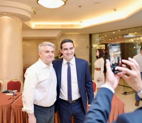 Κατρίνης: "Δεν βοηθάει το ΠΑΣΟΚ η εσωστρέφεια που τροφοδοτείται από πειθαρχικά μέτρα"