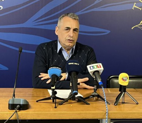 Κώστας Τζιούμης: «Εξασφαλίζουμε 1.200.000€ για ασφαλτοστρώσεις και για αγροτική οδοποιία» (vd)