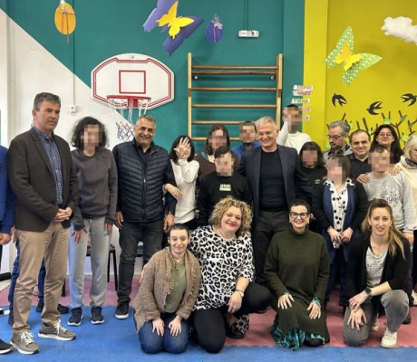 Μαζί στο ΚΔΑΠ ΑμεΑ Πτωχός και Τζιούμης: “Με αγάπη και σεβασμό μπορούμε να δημιουργήσουμε μια κοινωνία πιο δίκαιη για όλους” (εικόνες)