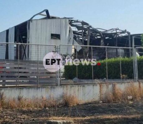 Κορινθία | Ένας νεκρός από πυρκαγιά σε εργοστάσιο ξυδιού στα Εξαμίλια Κορινθίας
