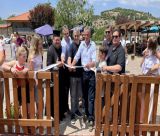 Παιδική χαρά εγκαινιάστηκε στην Άνω Δαβιά | Τζιούμης: "Προσπαθούμε να είμαστε δίπλα και στην πόλη και στα χωριά" (vd)