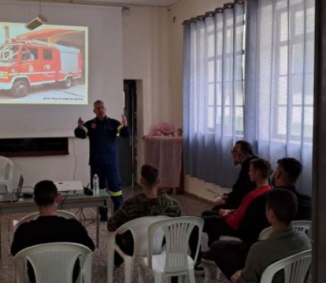 Πύραρχος Γραφάκος: "Η προσπάθεια για 12 μήνη πυροσβεστική κάλυψη στην  περιοχή των Τροπαίων φαίνεται ότι μπορεί να ευδοκιμήσει"