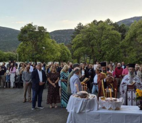 Η εορτή των Αγίων Σοφίας, Αγάπης, Πίστεως και Ελπίδας στο εκκλησάκι του Δήμου Τρίπολης στη Φτέρη (εικόνες)