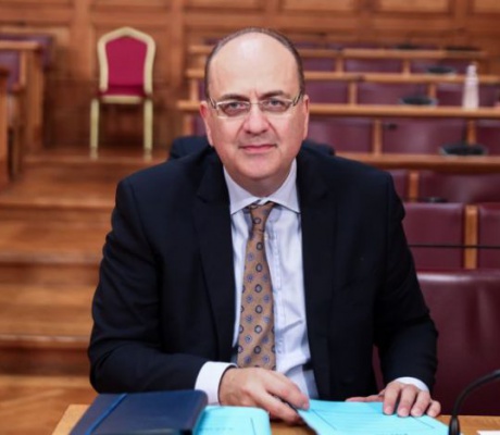 Λαζαρίδης: "Ζητώ να επιστρέψω τα ποσά που μου καταβλήθηκαν αχρεωστήτως για να μην υπάρχουν σκιές"