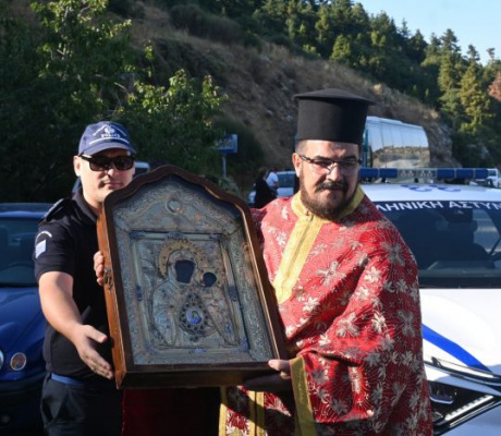 Η εορτή του Γενεσίου της Θεοτόκου σε Κοσμά Κυνουρίας και «Παναγία η Γιάτρισσα» στην Τρίπολη (εικόνες)