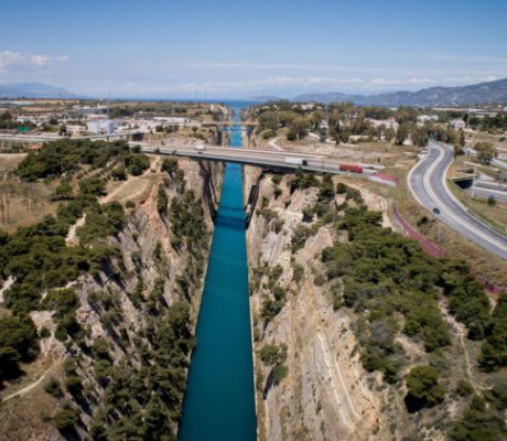 Τραγωδία στην Κόρινθο | Εντοπίστηκε νεκρός άνδρας εντός του Ισθμού