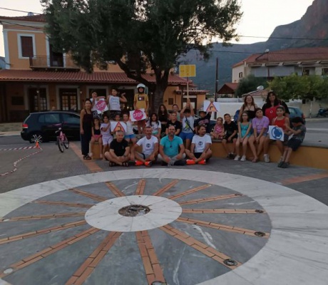 Μαθήματα συμπεριφοράς στο δρόμο από τη Μοτοπαρέα Λεωνιδίου σε παιδιά (εικόνες)