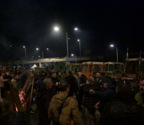 Μπλόκο αγροτών Νίκαιας | Προτείνει κάθοδο των τρακτέρ στην Αθήνα
