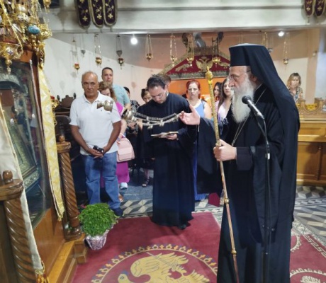 Τον τελευταίο για φέτος Παρακλητικό Κανόνα προς την Υπεραγία Θεοτόκο τέλεσε ο Μητροπολίτης Επιφάνιος στη Μονή Ελώνης (εικόνες)