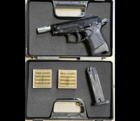 Αρκαδία | Αλλοδαπός συνελήφθη για πιστόλι κρότου, φυσίγγια πιπεριού και κάννη για φωτοβολίδες!