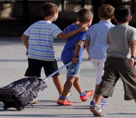 Η Νικολάκου ζητά απαντήσεις για την υλοποίηση του προγράμματος μεταφοράς μαθητών στις Περιφερειακές Ενότητες Αρκαδίας και Μεσσηνίας