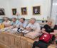 Παράδοση απινιδωτή και εκπαιδευτικού εξοπλισμού σε φορείς διάσωσης της Τρίπολης από την Περιφέρεια Πελοποννήσου