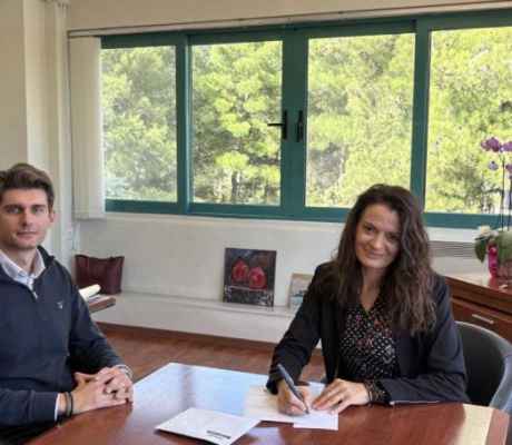 Δωρεά σύγχρονων αναπηρικών αμαξιδίων στο Παναρκαδικό Νοσοκομείο