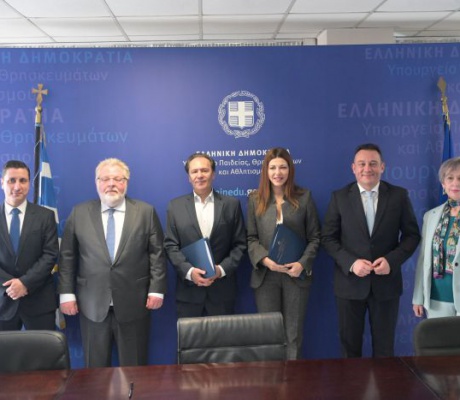 Τρίπολη | Δημόσια Ακαδημία Φαρμάκου – Κοινή αναγνώριση από Ζαχαράκη, Τρύφωνα και Δέμο στον ρόλο του Κώστα Βλάση (vd)