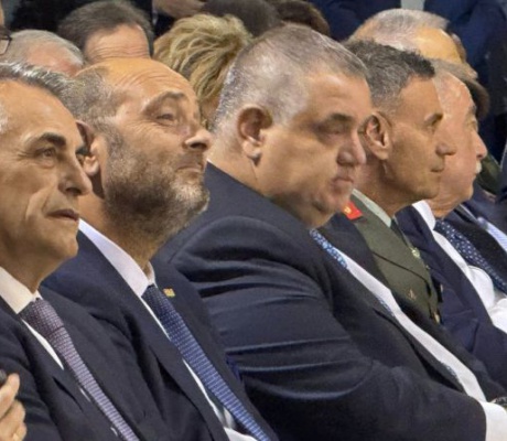 «Άξιος Δήμαρχος» | Υφυπουργοί της Κυβέρνησης δίνουν τα εύσημα στον Κώστα Τζιούμη για τη Δημοτική Πινακοθήκη!