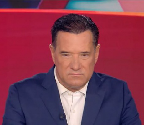 Γεωργιάδης: "Αυτά που λέει ο Ανδρουλάκης είναι για να σου πέφτουν τα μαλλιά, ευτυχώς έχω βάλει και είμαι καλά"