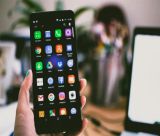 Παραπλανητικά SMS στα κινητά για δήθεν επιδότηση πρόνοιας από την ΑΑΔΕ