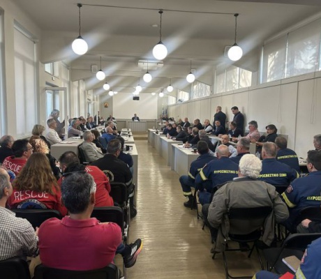Κεφαλογιάννης από την Τρίπολη: "Δίνουμε μάχη με τις πυρκαγιές με σχεδόν 2.500 πυροσβέστες, δασοκομάντος και εθελοντές στην Πελοπόννησο"!