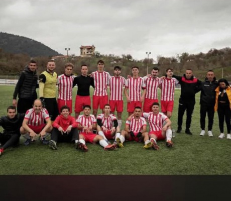 "Η φανέλα αλλάζει χέρια, οι άνθρωποι μπορεί να αλλάζουν, αλλά η οικογένεια του Νικητάρα συνεχίζει να μεγαλώνει!"
