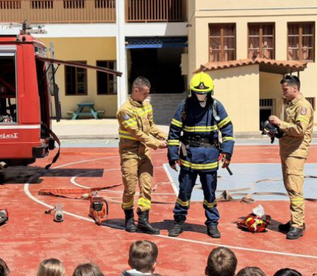 Πυροσβεστικές ενημερώσεις σε Δημοτικό Σχολείο Λεωνιδίου και 2ο Δημοτικό Σχολείο Τρίπολης (εικόνες)