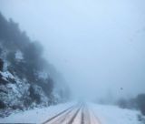 Χιόνι και ομίχλη στο Δραγούνι (εικόνες)