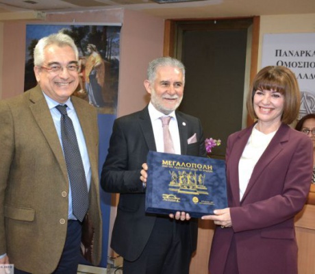 Πρόσκληση Βαλασόπουλου στην Πρύτανη Χριστίνα Κουλούρη | "Σύντομα θα έχουμε τη χαρά και την τιμή να την υποδεχθούμε στην Μεγαλόπολη"